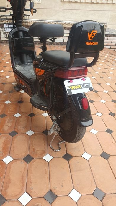 Skuter xolati zur