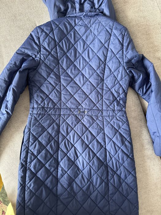 Продам весенний куртку пальто