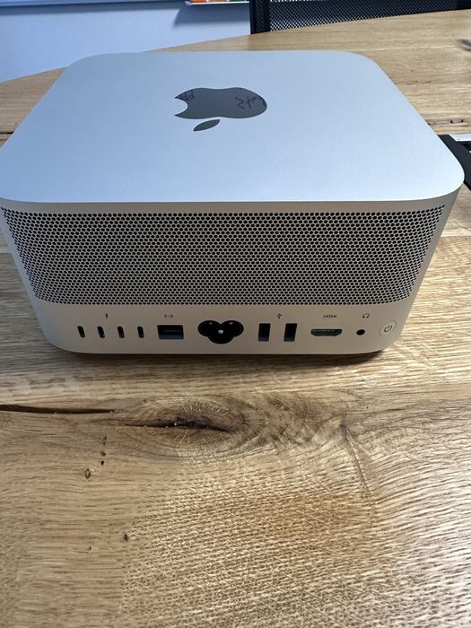 mac studio m1 - Laptopuri oferte online | OLX.ro
