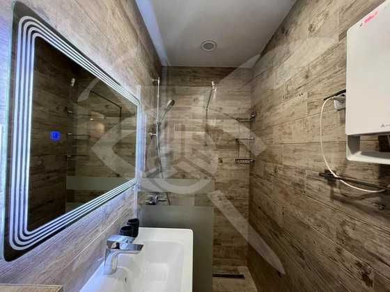 Дава се под наем Тристаен апартамент в Варна, Център - 74 кв.м за 1100 € - Снимка #6