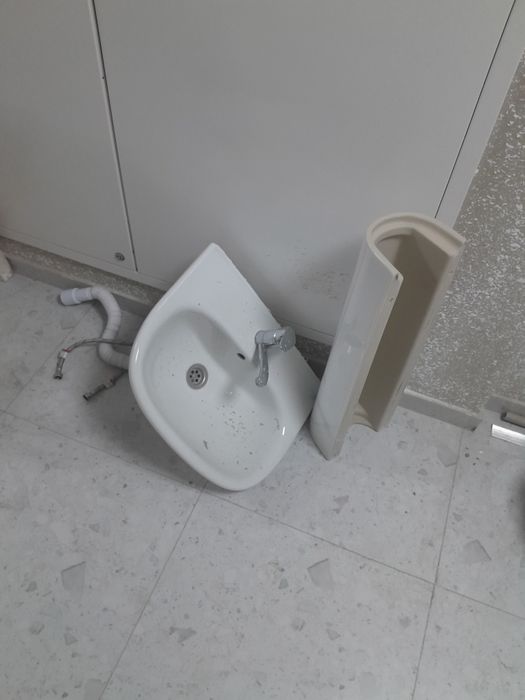 Раковина для ванной бу