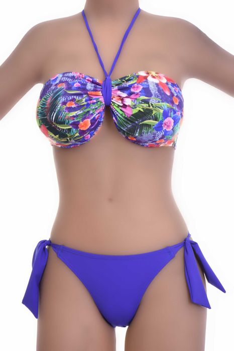 Бански костюм бандо с подплънка и бикина с пандела 780