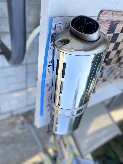 Продавам крайно гърне БМВ