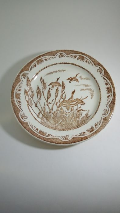 Продается хрустальная ваза .