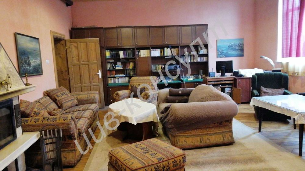 Имот с бизнес потенциал / къща за гости/