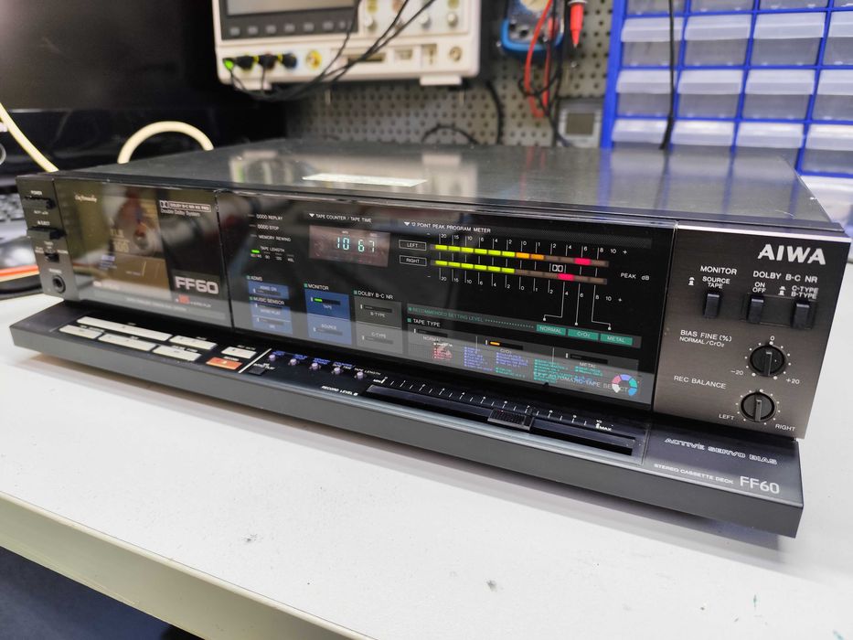 Кассетная дека AIWA FF 60