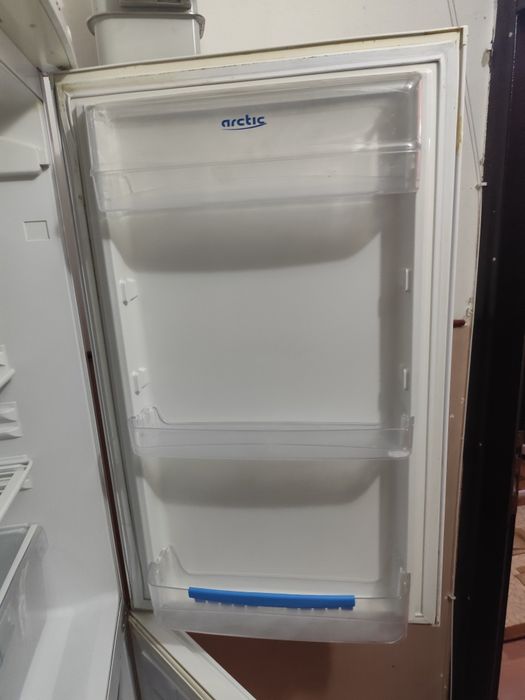 Vând combină frigorifică