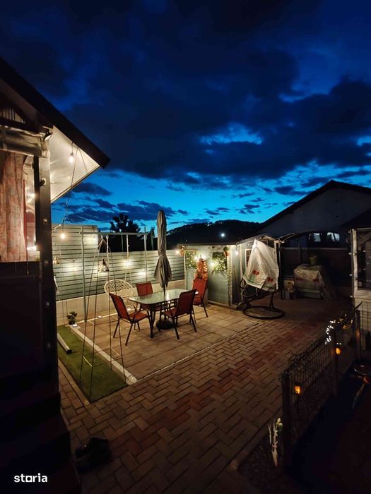 Casă 4 camere, 255.000 EUR