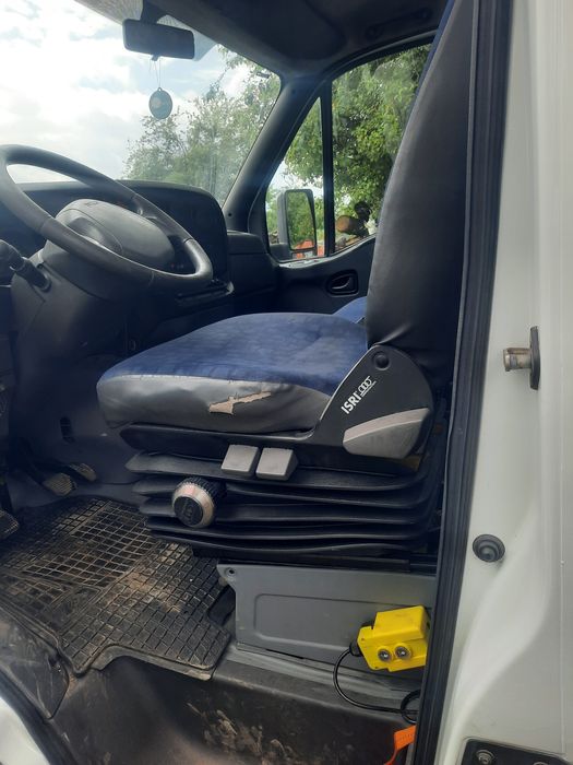 Товарен автомобил Ивеко