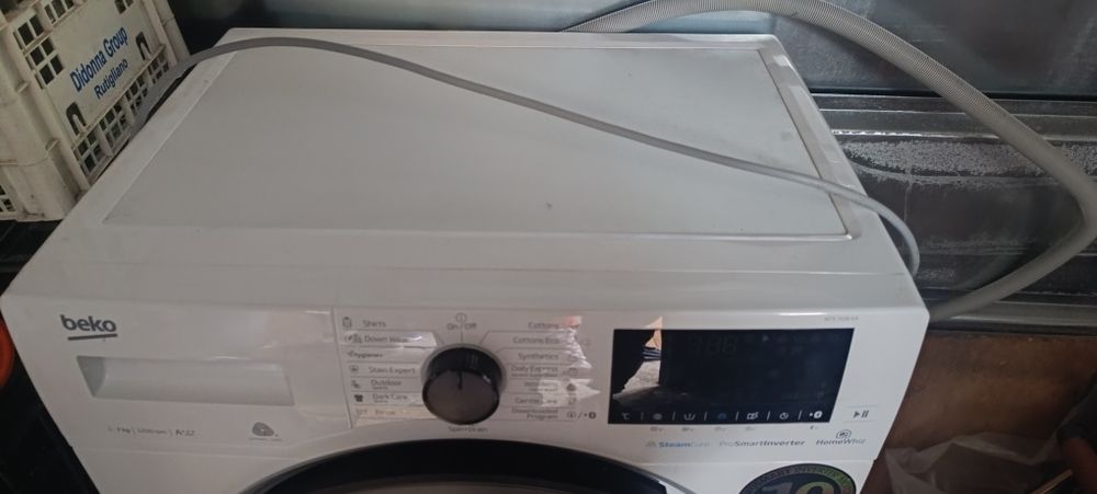 Продавам пералня Беко 7кг