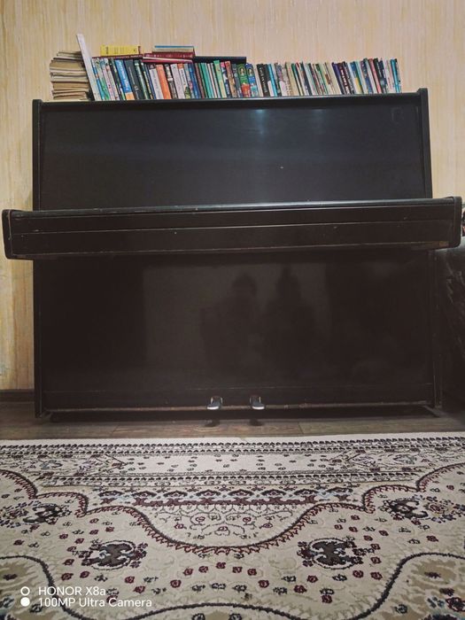 Kogon shahrida srochno pionino sotiladi