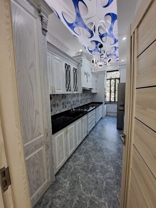 ЖК "Абай". 1 остановка с Ташкент сити. Сдается 3-х комн.