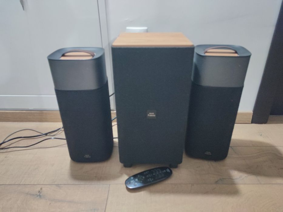 Home cinema Philips Fidelio 4.1 Bluetooth 210W subwoofer sateliti
