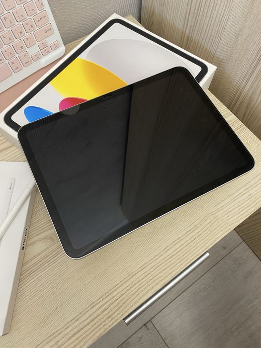 iPad A16 (11 поколение)