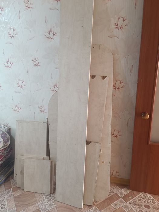 .  Спальный гарнитур разобранный