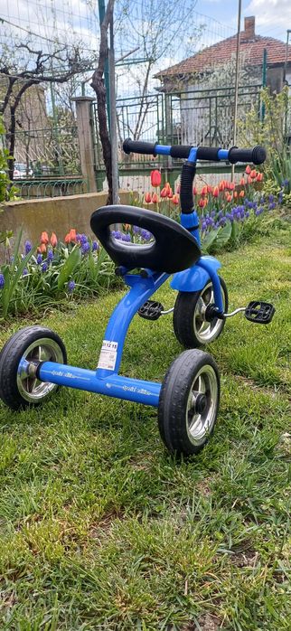 Продавам триколка