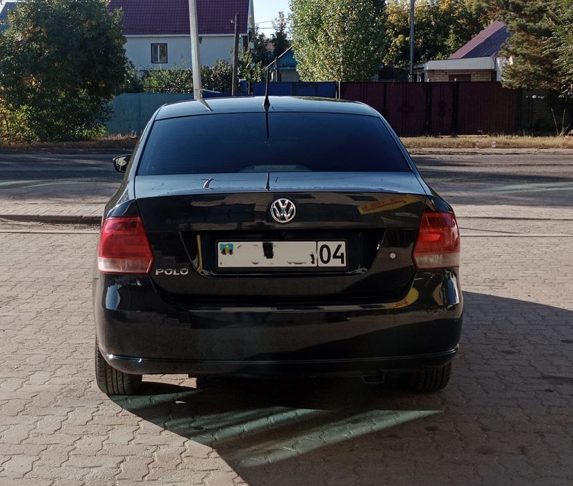 Продам авто поло седан