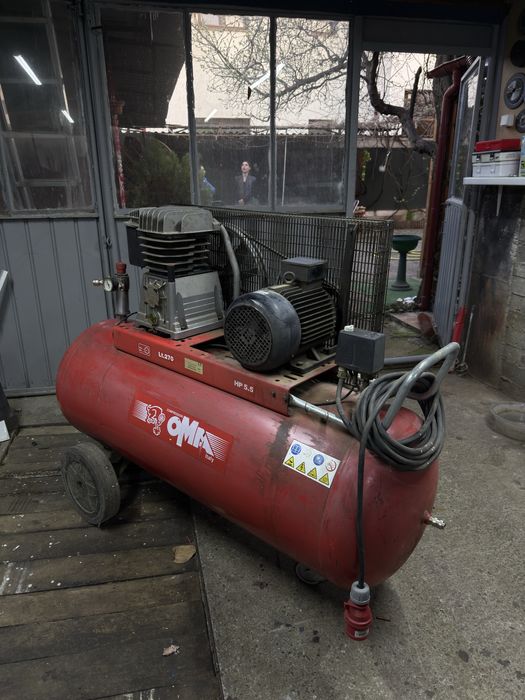 Compresor aer profesional OMA Italy Airmaster CT5.5 620 270