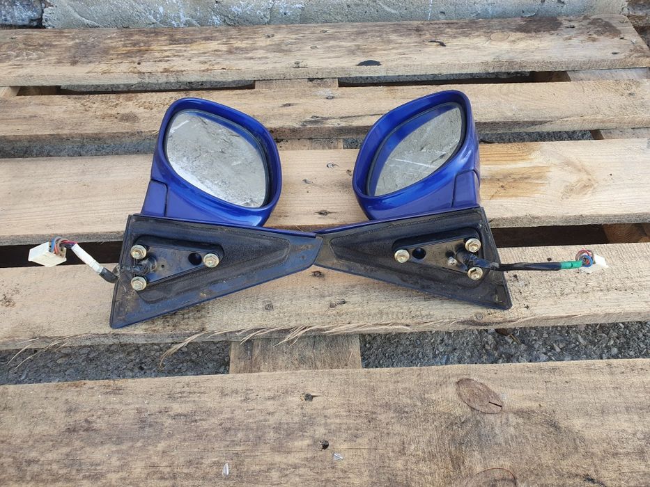 Огледала Toyota Rav4 1