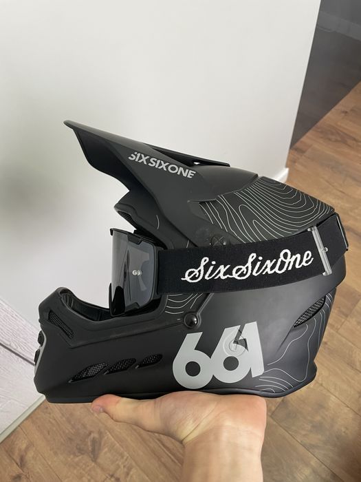 Каска 661 Reset Mips Contour Black ; Очила 661 Radia Goggles Black