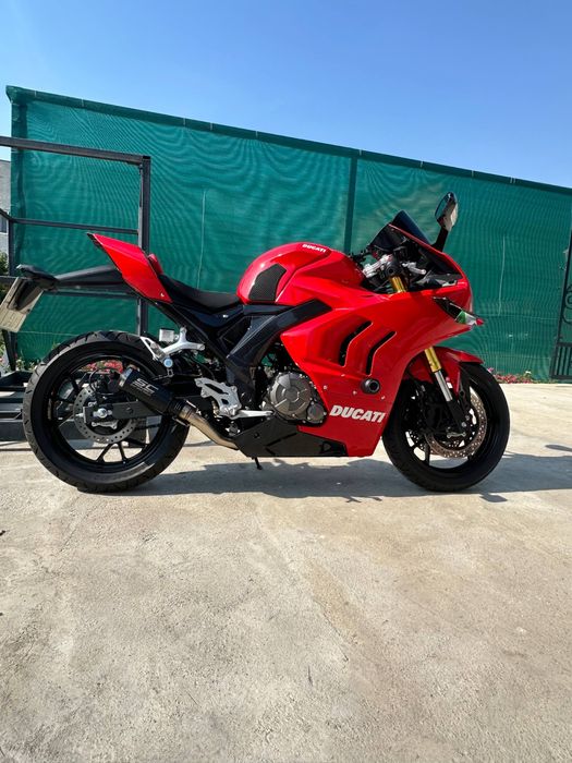 ПРОДАМ МОТОЦИКЛ Ducati panigale 400 куб