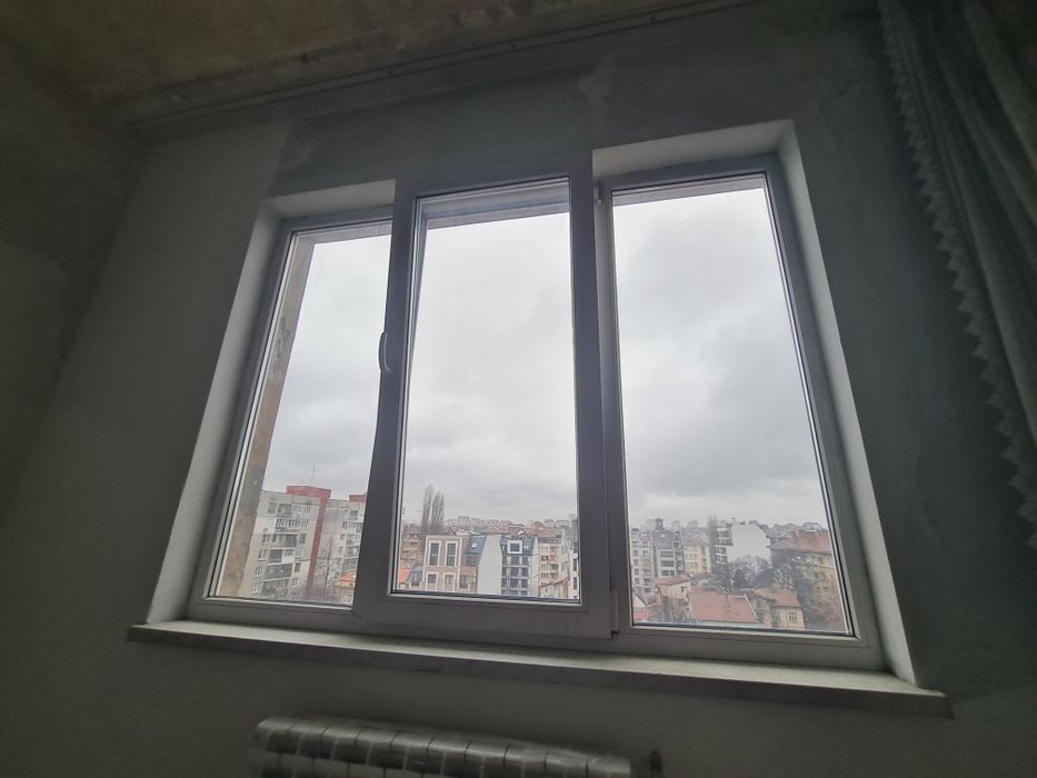 Продавам 4 броя прозорци, ПВЦ дограма КВЕ, австрийска