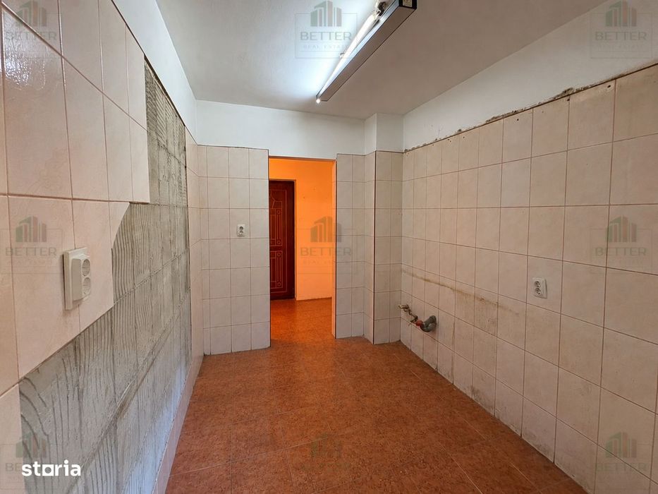 Apartament 2 camere de renovat, zona Titan – aproape de metrou
