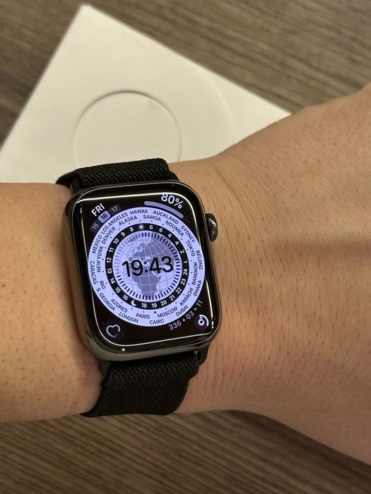 Apple Watch 8 Stainless Steel Graphite - 45mm