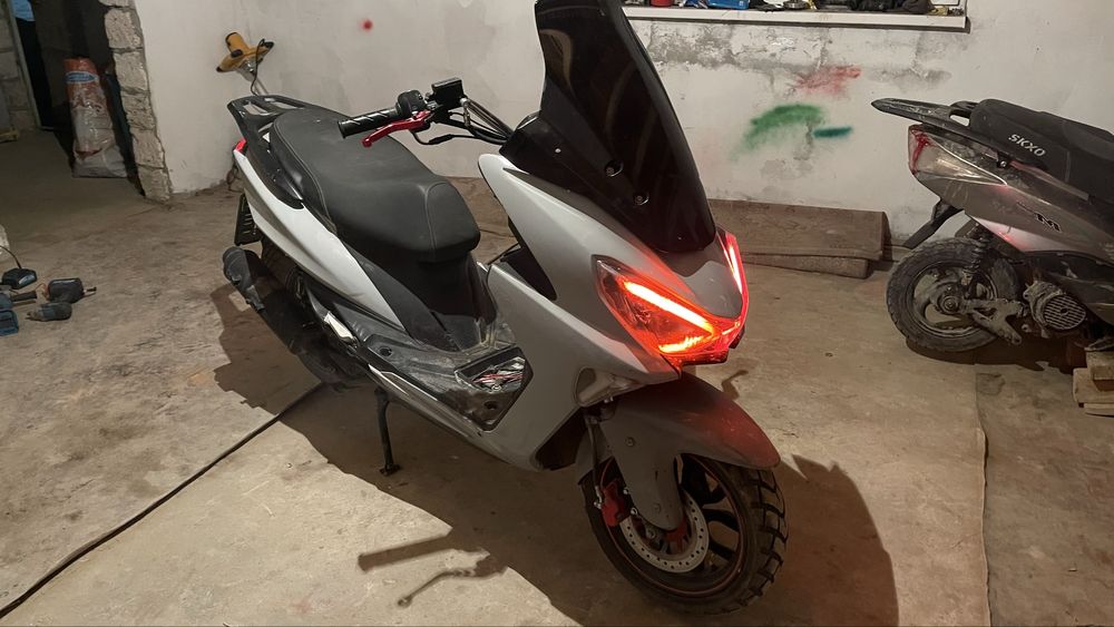 макси зидани мотор