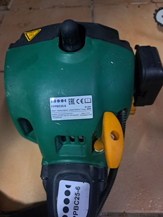 Vând motocoasă cu disc