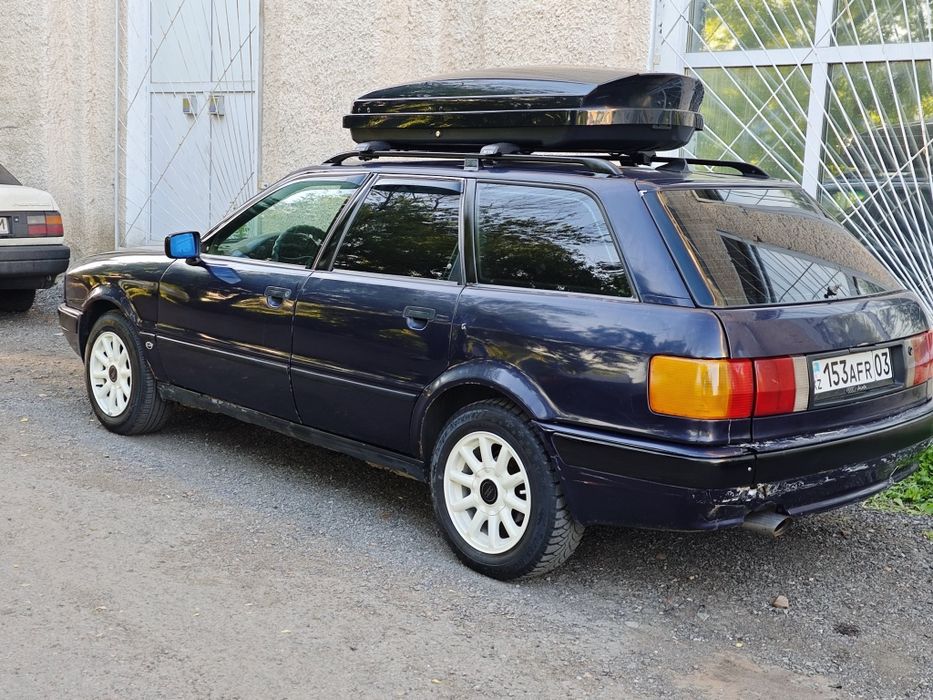 Бокс с рейлингом