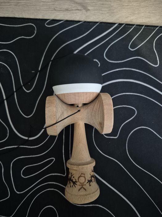 Set up kendama personalizat