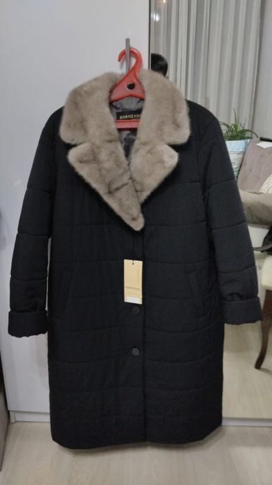 Зимний женский пуховик