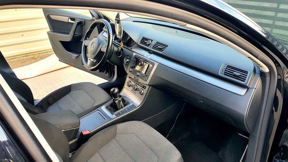 Vând VW Passat B7 1.6 TDI