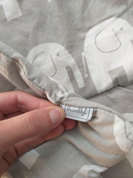 Paturica joaca bebelusi