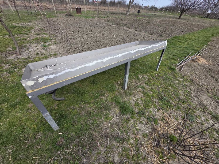 Vitrina din inox alimentar peste