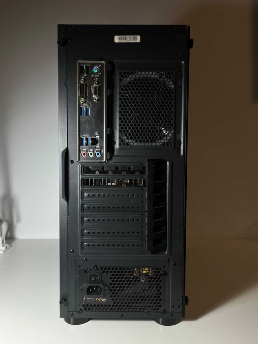 Sistem Desktop PC , procesor Intel Core i7-10700KF, 32GB memorie RAM, SSD 480GB + HDD 1TB, placă video NVIDIA GeForce RTX 3060 12GB