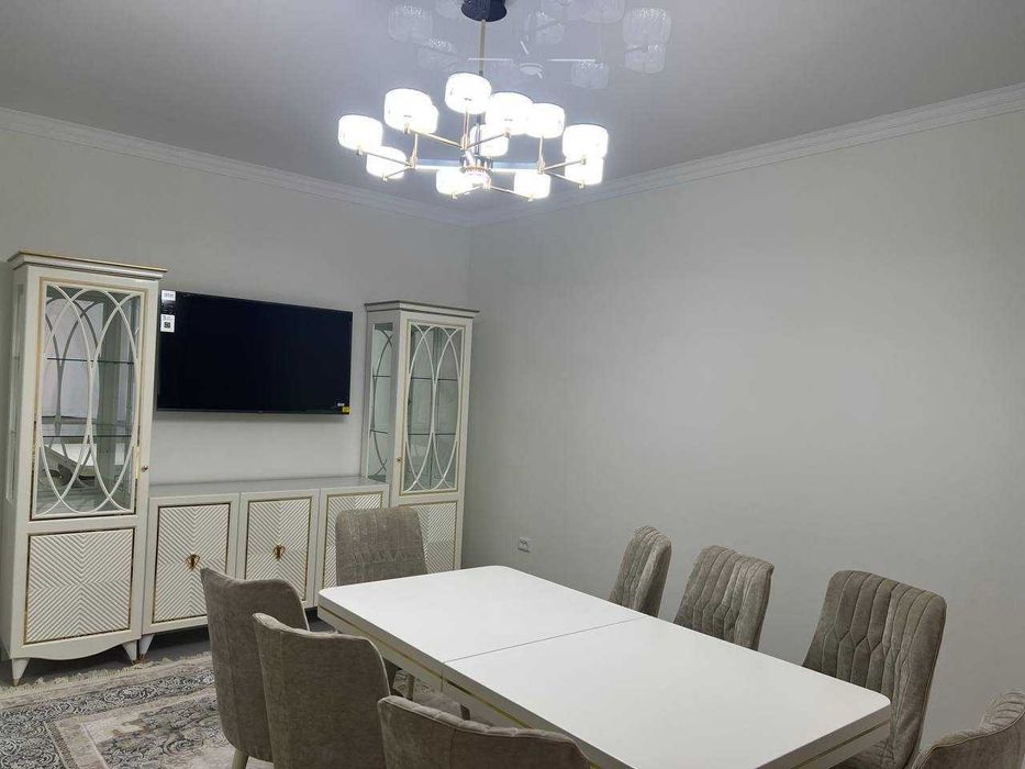 Сдаётся 3 комнатная квартира на Паркентский рынок