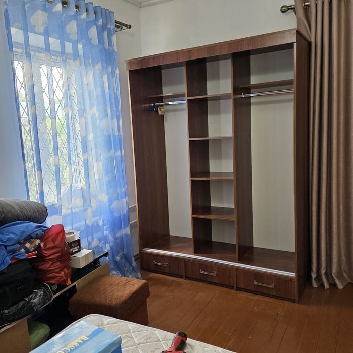 Срочний продам шкаф купе