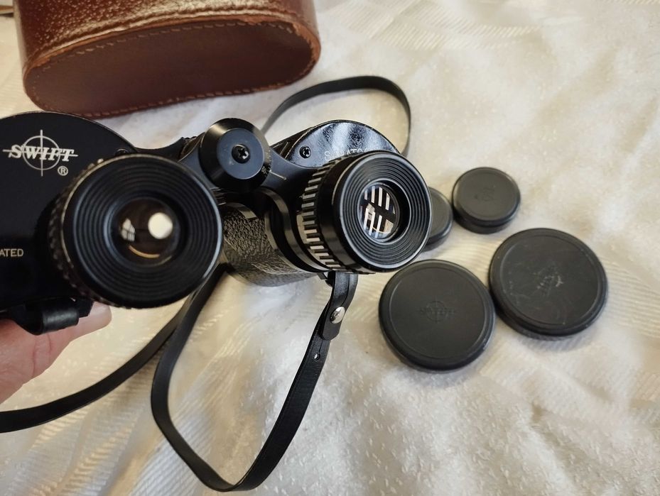 ТОП Ловен Японски Бинокъл- .8х40-SWIFT-SARATOGA Quartar