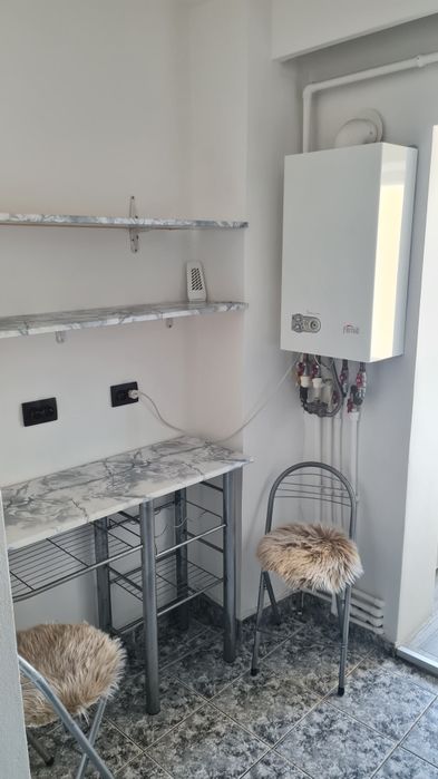 Închiriez garsonieră ultracentral 30mp, deasupra la Galerie de Arta