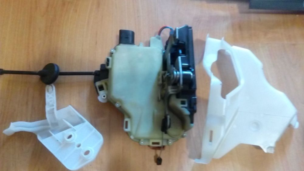 Оборудване врата Golf 5 variant