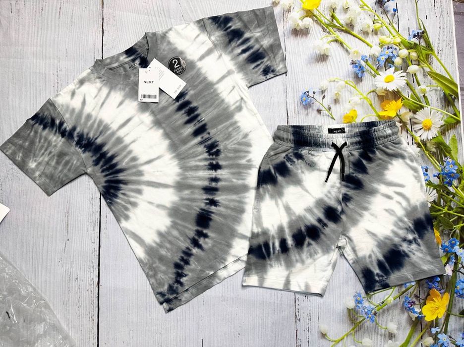 В наличии летнаяя двойка от бренда некст англия