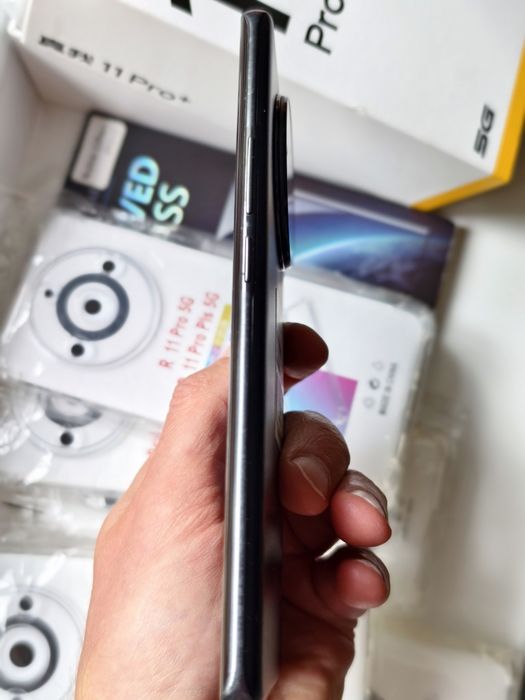 Смартфон Realme 11 pro plus 12/1024gb