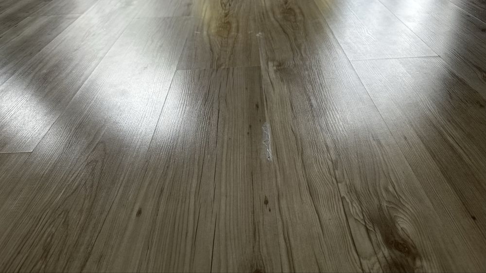Parchet laminat folosit