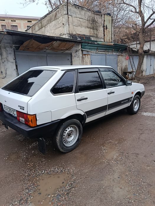 Продается ваз 2109года  1990го газ нет .