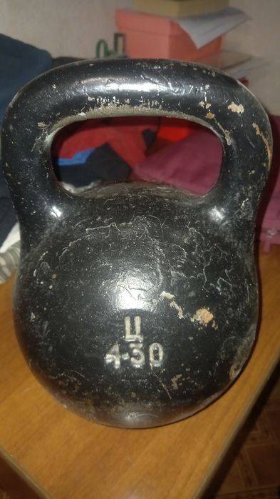 Продам гирю 16кг