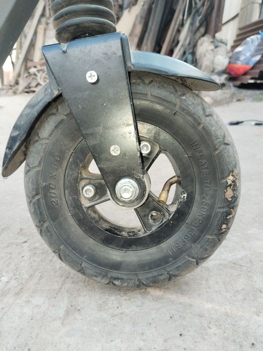 Продам электро самокат