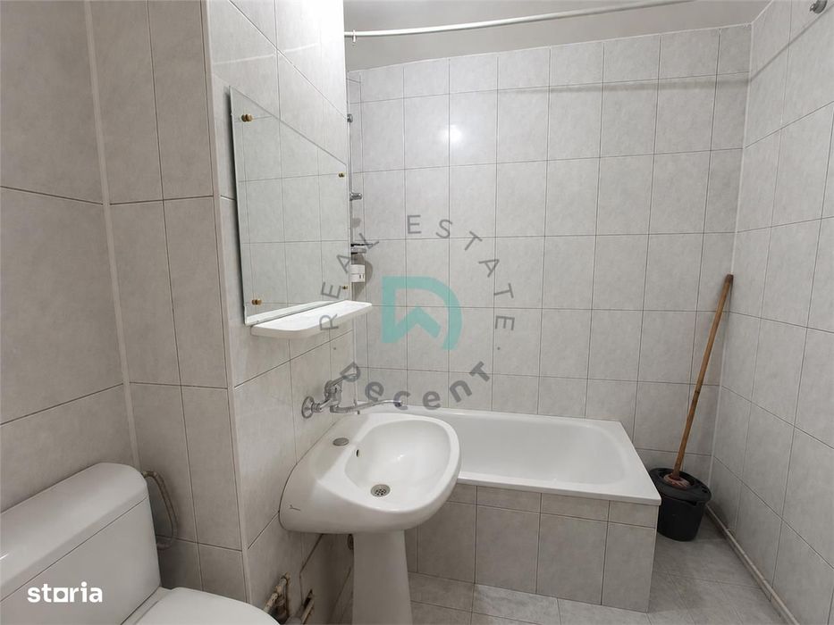 Apartament 3 camere Astra, 72 mp -  Brasov