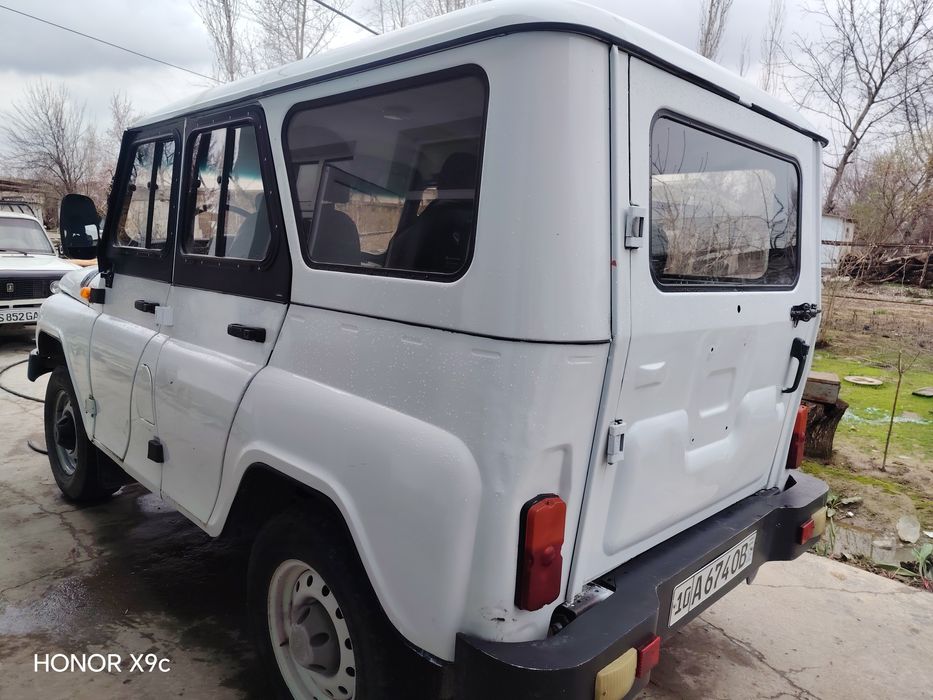 Uaz Xanter sotiladi 409 mator